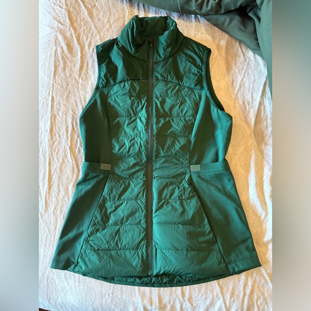 Lululemon Green Sleeveless Puffer Vest - Like New